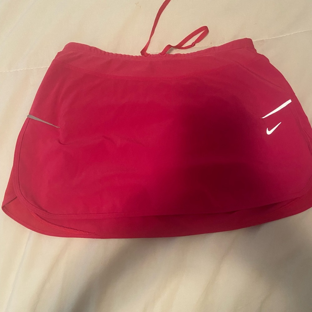 Pink Nike skirt size Small! Great condition!